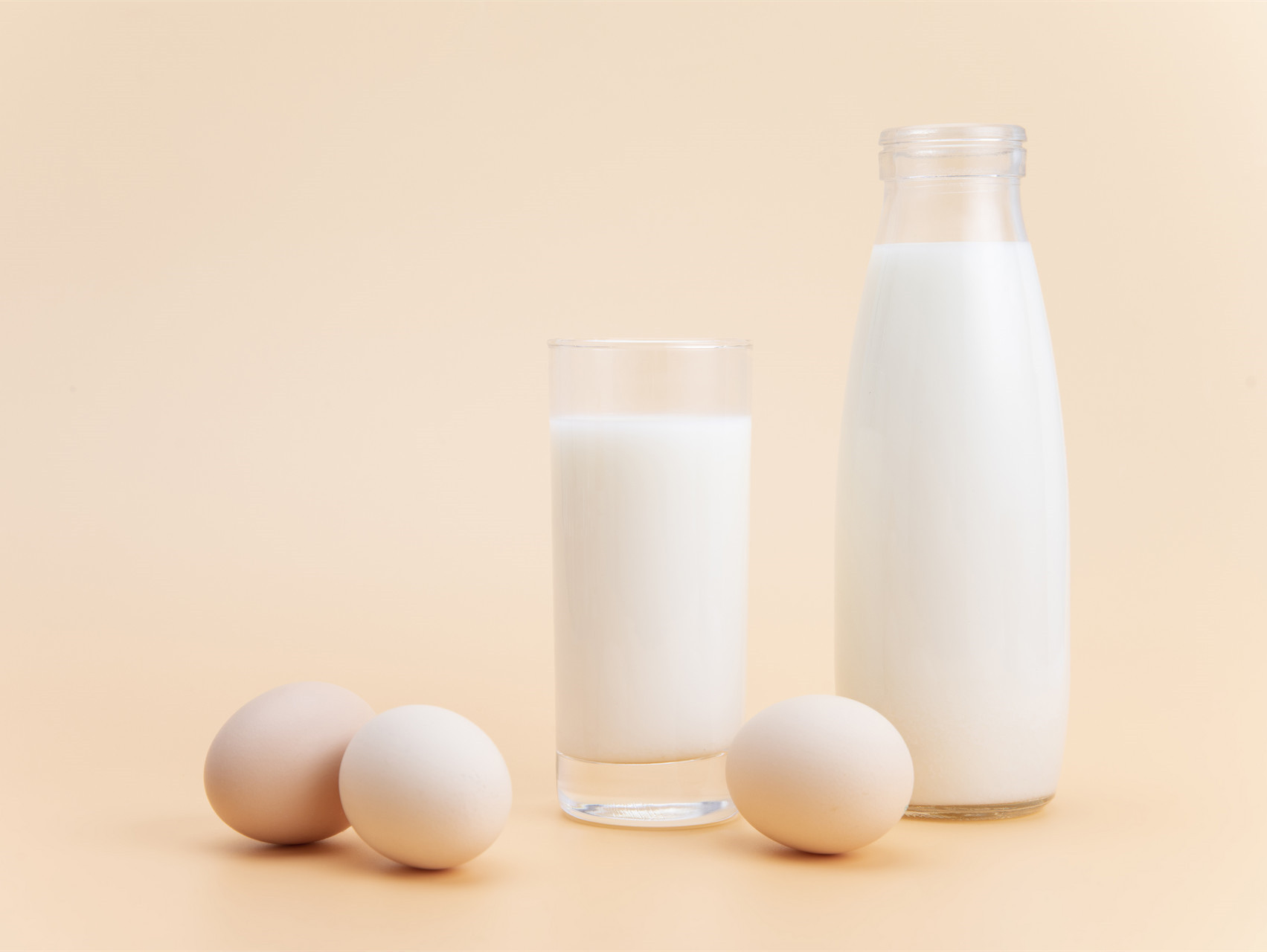 浓缩乳清蛋白：高生物价、高消化率、高吸收率