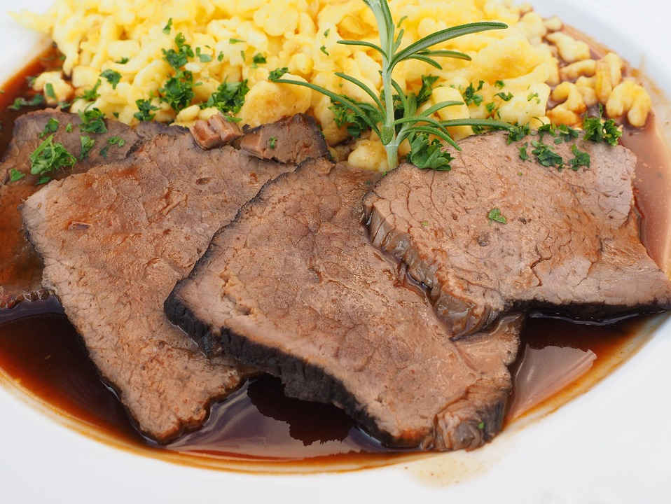 在风口之上的植物肉,向休闲零食领域发起“进攻”