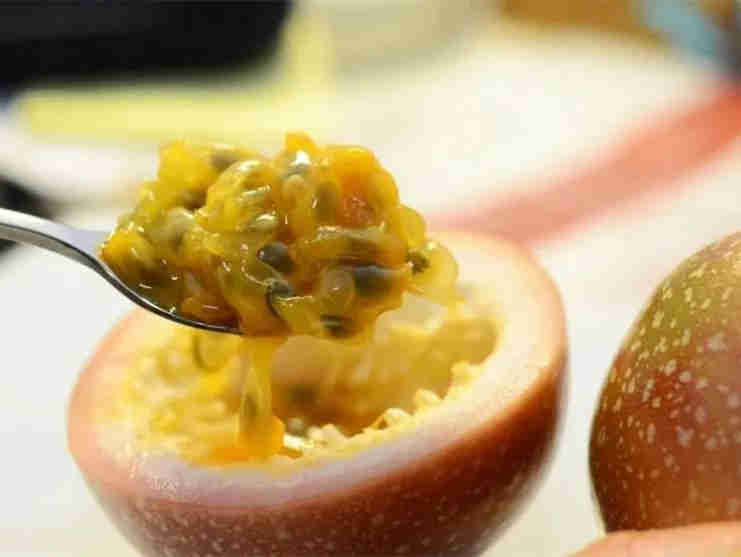 增香解腻,沁人心脾,IFF 百香果香精在咸味食品、调味料的应用