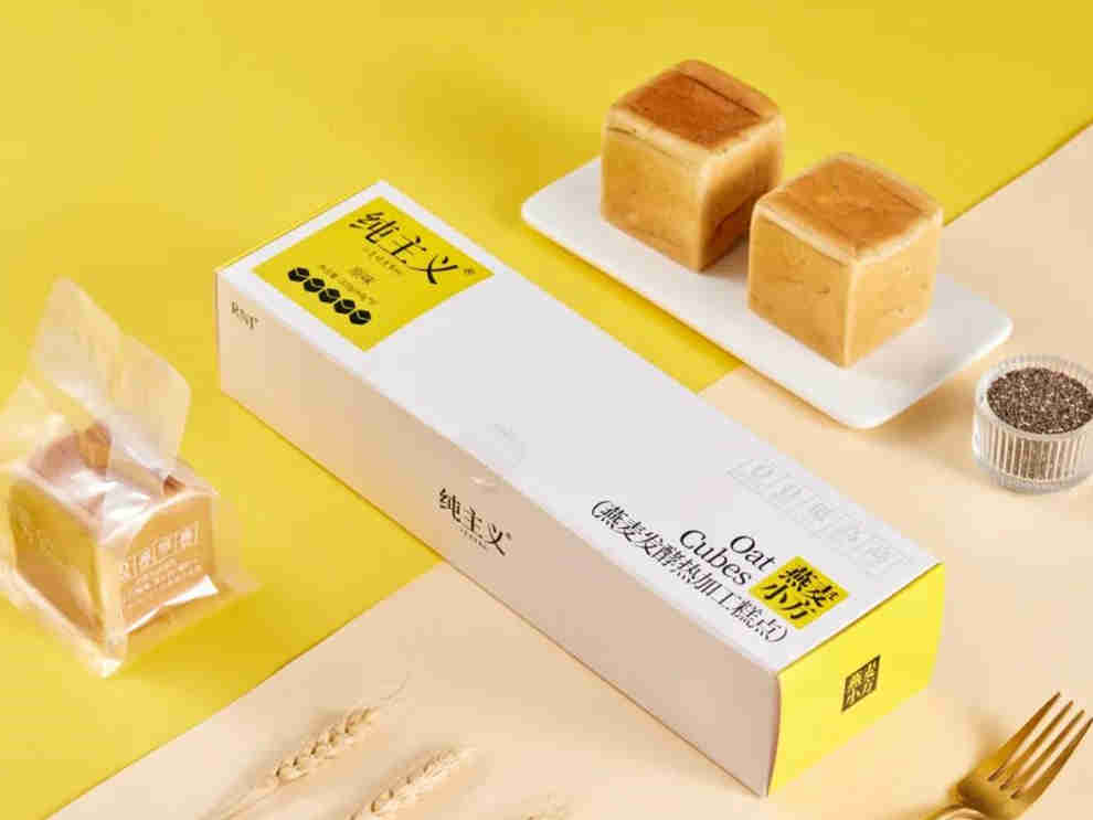 新锐烘焙食品品牌“纯主义”推出首款纯燕麦发酵面包——“燕麦小方”
