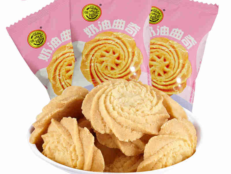 徐福记官宣龚俊为品牌新代言人，乘势推出新品明星代言礼盒“龚喜礼