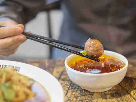 老乡鸡、杨国福、西贝、和府捞面等9家餐饮扎堆IPO,背后有着怎样的考量?