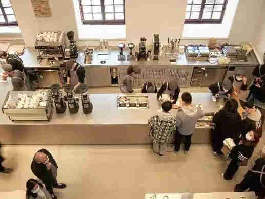 精品咖啡馆该如何适应向下沉淀的困扰呢?