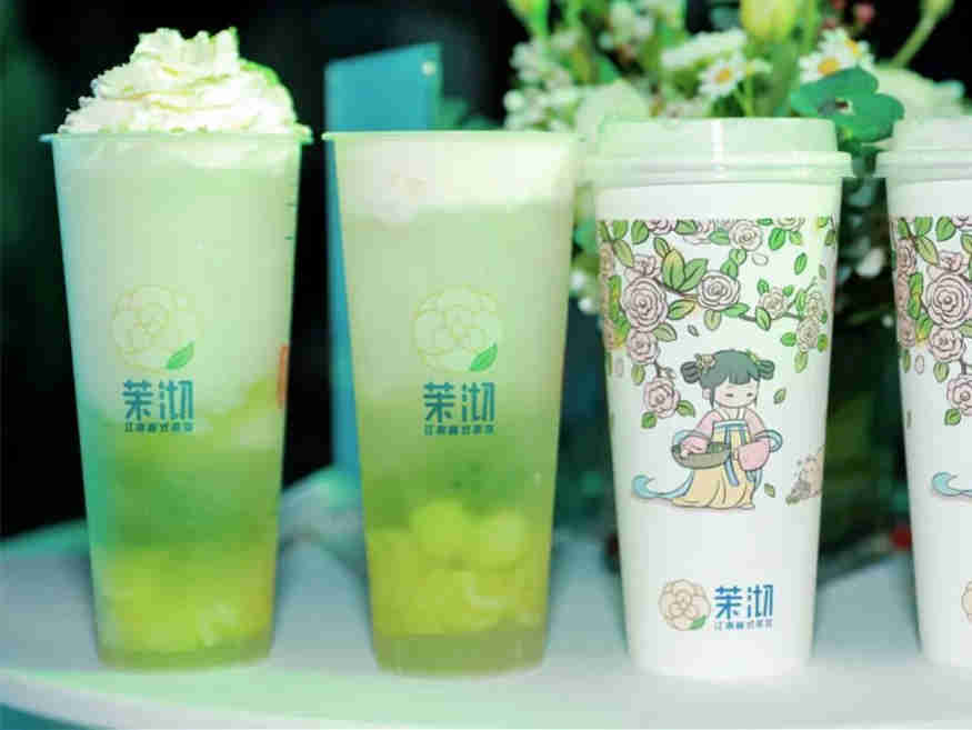 为什么书亦烧仙草、麦丹劳都押注山茶花？
