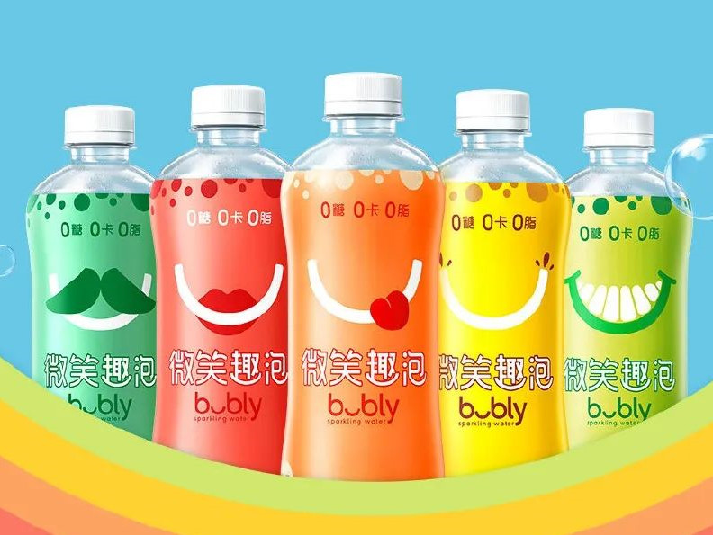 百事公司旗下bubly微笑趣泡推出苹果和草莓两款口味,如何在竞争日趋白热的市场环境中找到并站住自己的一席之地?