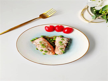 佳沃食“佳沃鲜生”上新2款3R预制菜新品——韩式柠檬柚子三文鱼、三文鱼鲜虾蔬菜饼,在盒马线上、线下同步销售