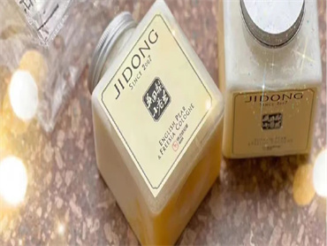 悸动烧仙草新上新“香水茶”,2天卖出了50万杯