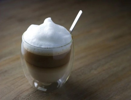 浓缩乳清蛋白 市场应用：高蛋白咖啡拿铁