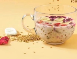 乳清蛋白、初榨椰子油粉市场应用：巴西莓代餐粥