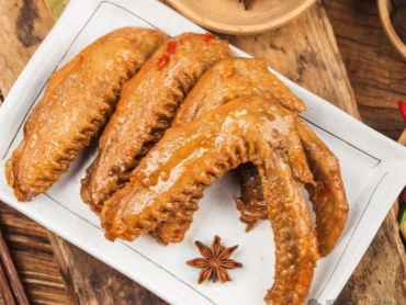 预制菜工厂的 “风味护城河”：为什么头部企业都在抢冠馥？