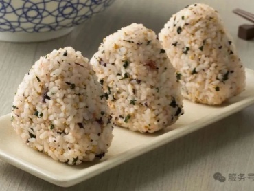 从平凡到惊艳!黑松露酱重塑饭团新价值,解锁美食新商机