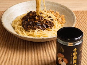 捞面专用牛肝菌酱：干捞赛道流量密码，一口锁住浓郁鲜香